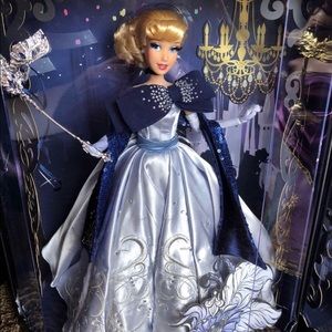 Cinderella Limited Edition Doll – Disney Collection Midnight Masquerade – 12''